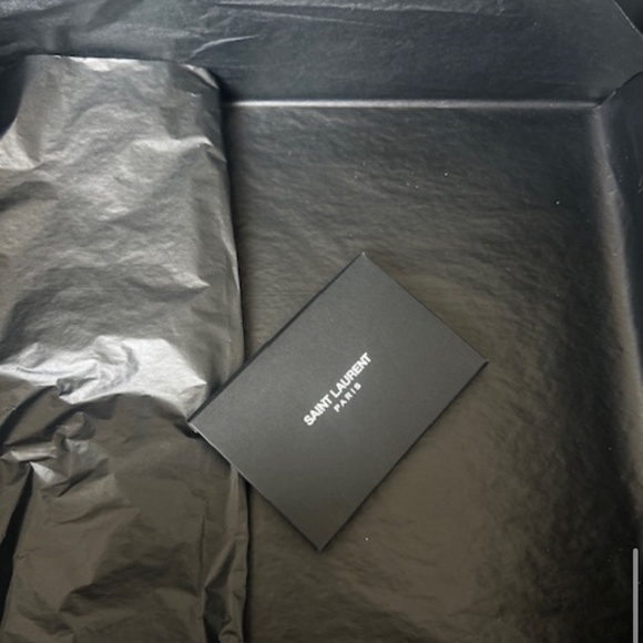 YSL Opyum Heel Sandals in Patent Leather - Picture 4 of 5